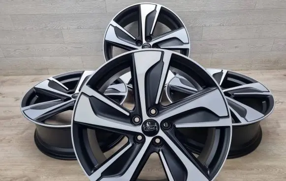 R19 alloy rim