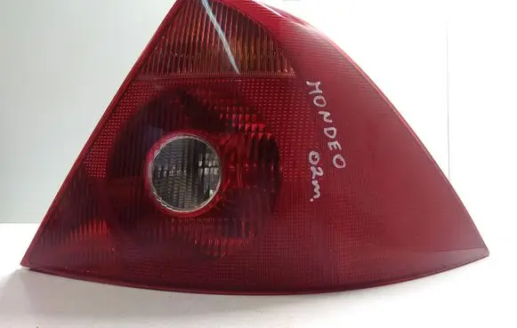 Ford Mondeo Mk III Rear/tail lights 1S7113404A