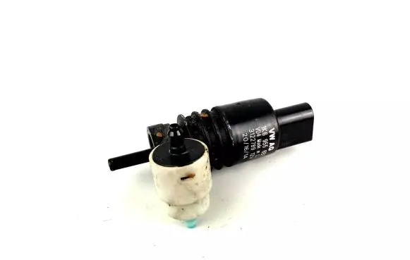 Windscreen/windshield washer pump