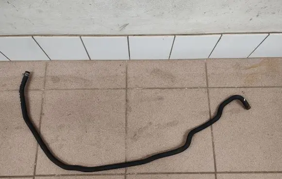 Volvo V50 Engine coolant pipe/hose