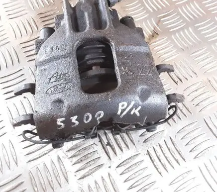 Volkswagen Golf IV Front brake caliper 5300