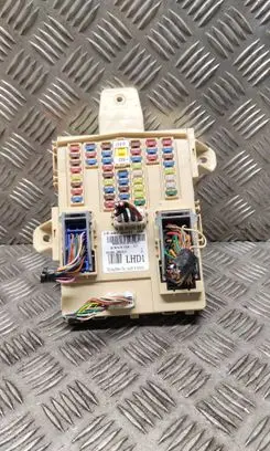 Hyundai Santa Fe Fuse module 919502W510 DM510F9G110372
