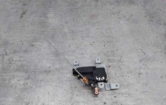 KIA Sorento Central locking motor 81240-3E000