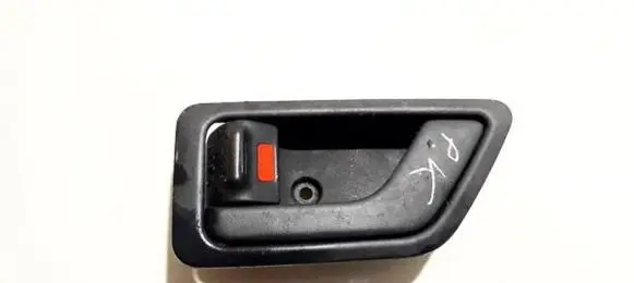 Hyundai Getz Front door interior handle 82611tb010 82611-tb010