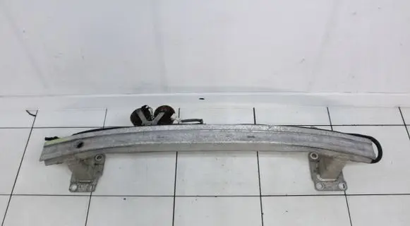 Renault Megane III Front bumper support beam 