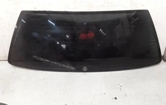 Volkswagen PASSAT B5.5 Rear windscreen/windshield window 