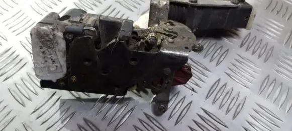 Opel Sintra Front door lock 16624433 tta16624433