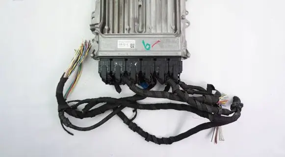 BMW 3 F30 F35 F31 Engine control unit/module 9894912 0261S21760