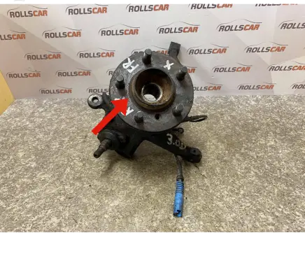 Land Rover Range Rover L322 Front wheel hub spindle knuckle