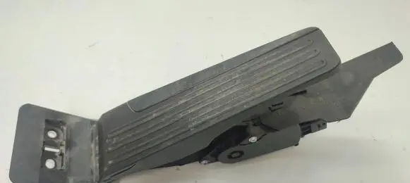 Infiniti Q50 Accelerator throttle pedal