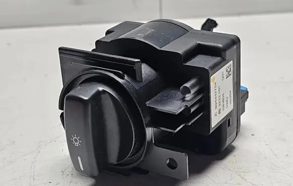 Mercedes-Benz A W169 Light switch 32221101 1561605 1695452704