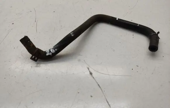 Coolant pipe/hose