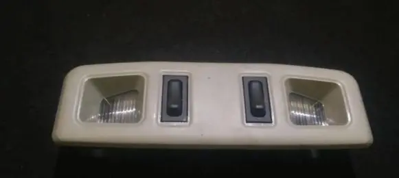 Mitsubishi Carisma Front seat light mb947239