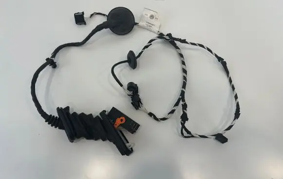 Volkswagen Amarok Rear door wiring loom 2H7971694Q