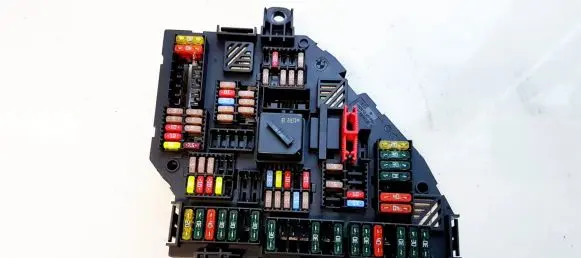 BMW 5 GT F07 Fuse box set 923442301 0-1670499-1