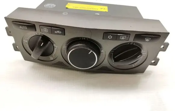 Opel Antara Climate control unit 96850951