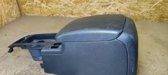 Subaru Impreza III Armrest 92174FG000 92132FG010