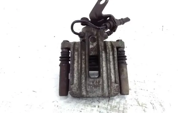 Volkswagen Beetle A5 Rear brake caliper