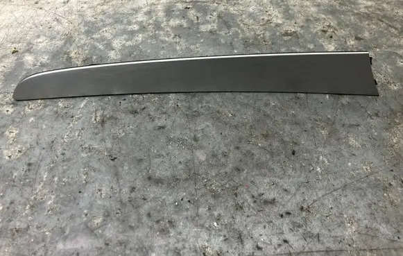 Audi Q5 SQ5 Front door trim bar 8R0867409