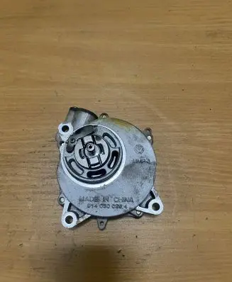 SsangYong Rexton Vacuum pump A6712300365