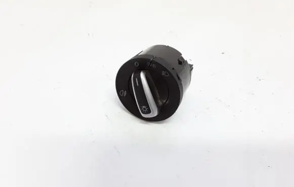 Volkswagen Tiguan Light switch 3C8941431B