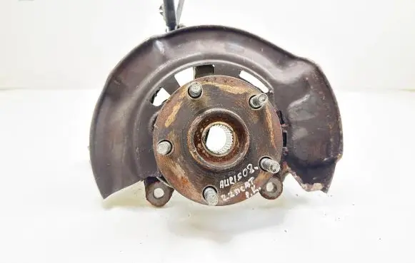 Toyota RAV 4 (XA30) Front wheel hub spindle knuckle 070601 B0263