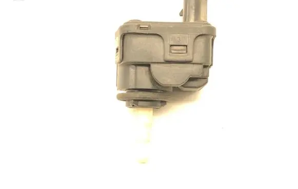 Headlight level adjustment motor