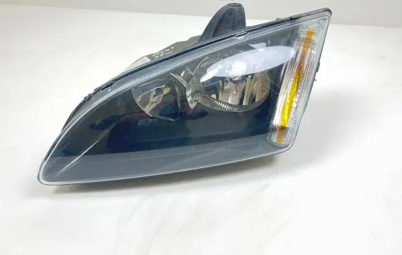 Ford Focus Headlight/headlamp 4M5113W030KB 10179