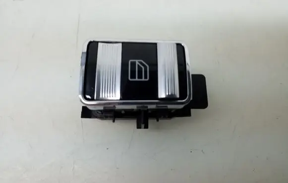 Mercedes-Benz S W221 Electric window control switch A2218201710