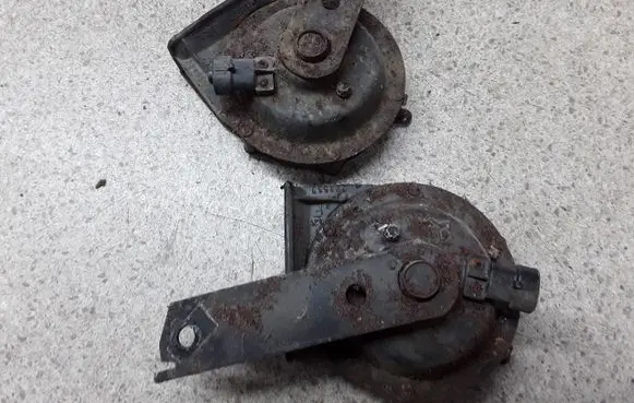 Cadillac STS Seville Horn signal