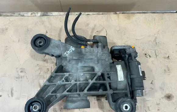 Volkswagen Golf VI Rear differential ZSB0BR525010B