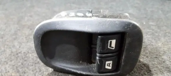Peugeot 206 Electric window control switch