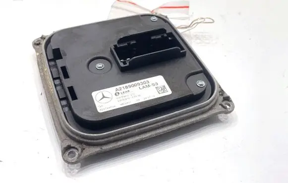 Mercedes-Benz CLA C117 X117 W117 Voltage converter/converter module A2189009303