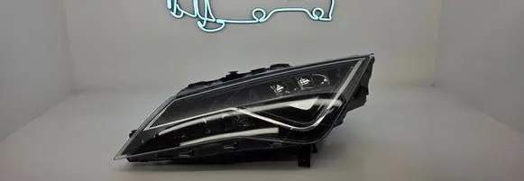 Seat Leon (5F) Headlight/headlamp 5F1941773A 90125389 90125389B