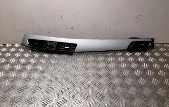 BMW X1 F48 F49 Dash center air vent grill 9332456