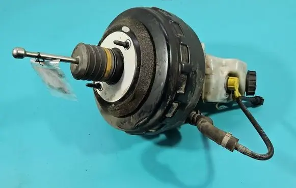 Opel Astra J Brake booster 13338058 IMPRK1271941