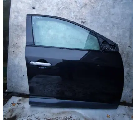 Renault Megane III Front door