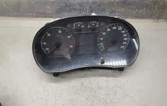 Volkswagen Polo Speedometer (instrument cluster) 6Q0920800E