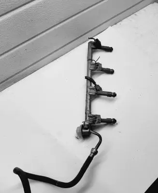 Toyota RAV 4 (XA20) Fuel main line pipe 2325028680