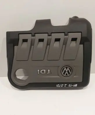 Volkswagen PASSAT B7 Engine cover (trim) 03L103923R