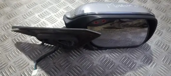 Mazda 6 Front door electric wing mirror 1469104