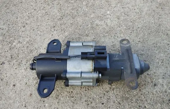 Chrysler Voyager Sliding door motor 04717974AI 7746804601