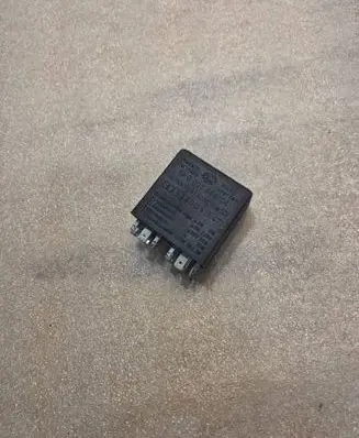 Audi A8 S8 D2 4D Other relay 5KG00656804 4B0919471