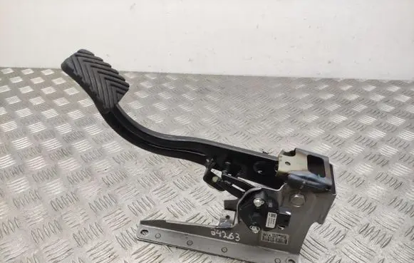 Clutch pedal