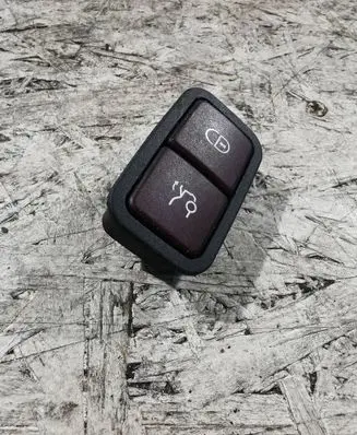 Mercedes-Benz C W205 Tailgate/boot open switch button 2208211479 32132101