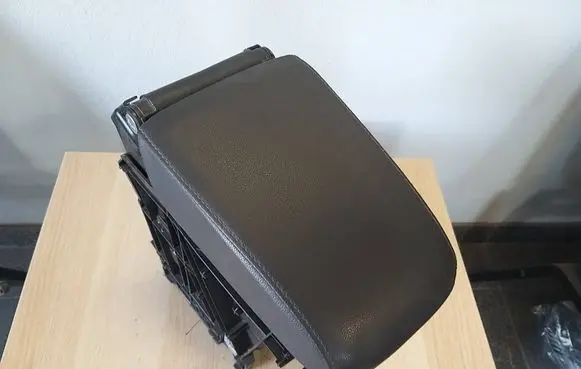 Volkswagen Golf VII Armrest 5G0864251D