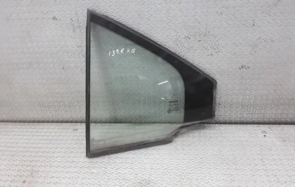 Nissan Primera Rear vent window glass 