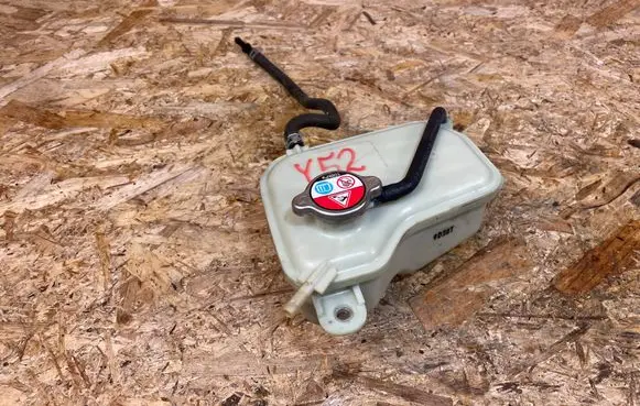 Honda Civic X Coolant expansion tank/reservoir 