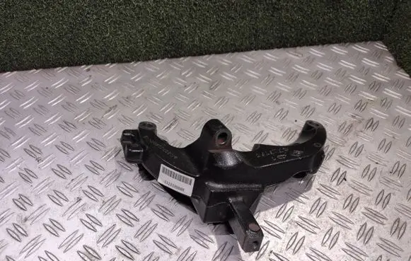 Renault Master III Gearbox mounting bracket 112333988R