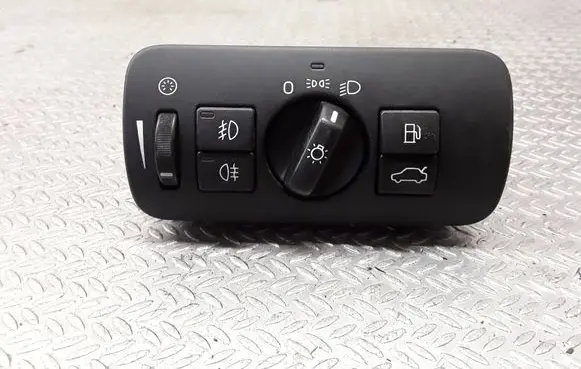 Volvo V70 Light switch 30739414 04066322